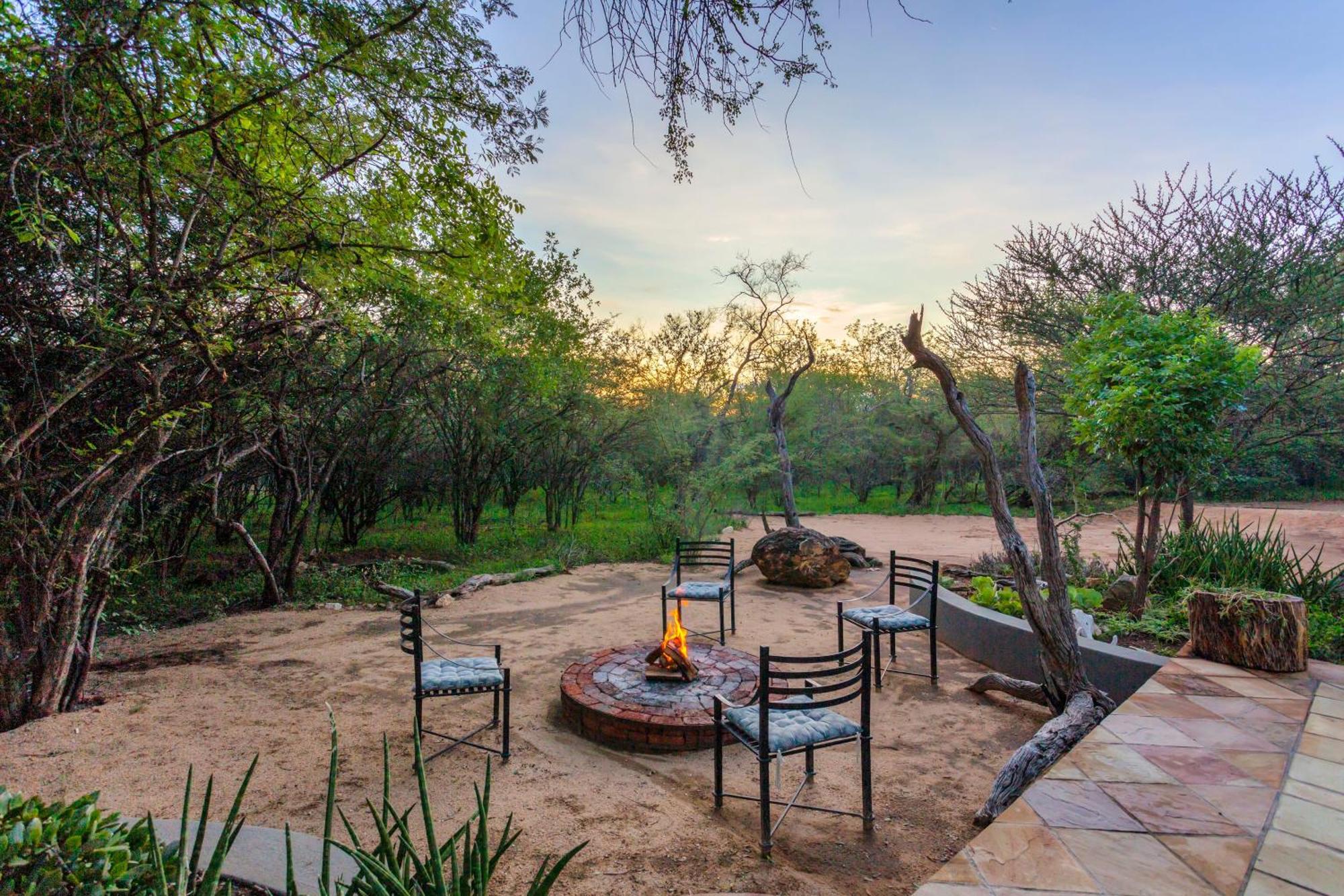 The Bush House Villa Hoedspruit Exterior photo